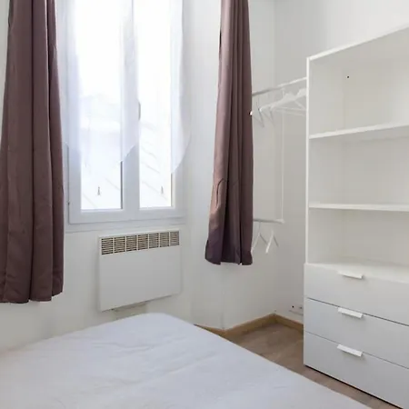 Gerorges Clemenceau By Halldis Apartment *